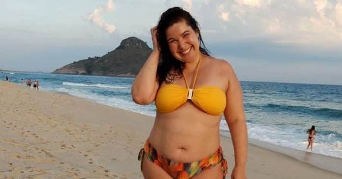 Mariana Xavier fica indignada com balança em quarto de hotel: “Neurose”