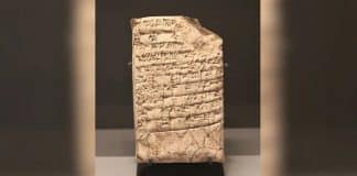 Carta escrita por adolescente há 3,8 mil anos reclamando da mãe viraliza na web