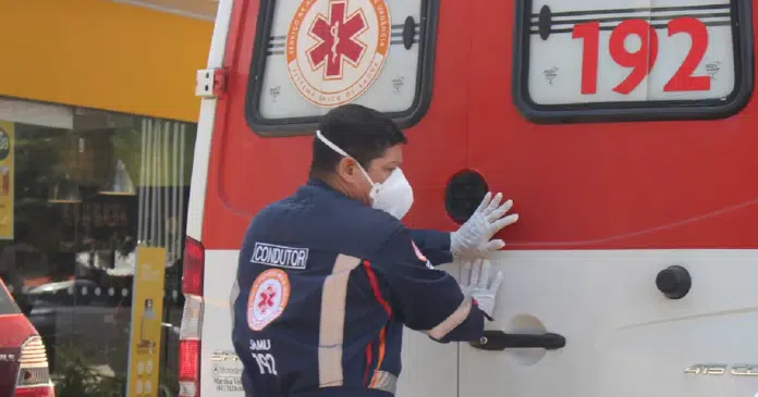 Estudantes passam mal após tomarem medicamento tarja preta em escola de Teresina (PI)