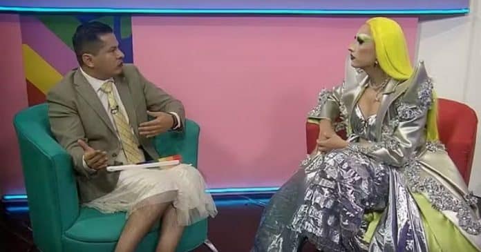 Drag queen se torna apresentadora de noticiário no México