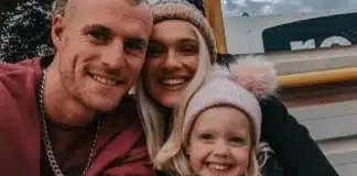 “Preciso me apresentar a minha filha quase todas as manhãs”, relata mãe
