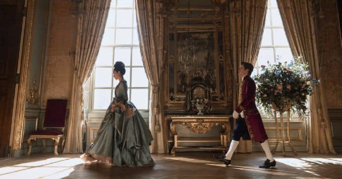 Uma série romântica espetacular para ver enquanto não chegam os novos episódios de Bridgerton