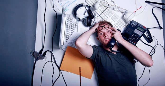 Burnon, o perigo invisível que surge antes do Burnout; aprenda a identificá-lo