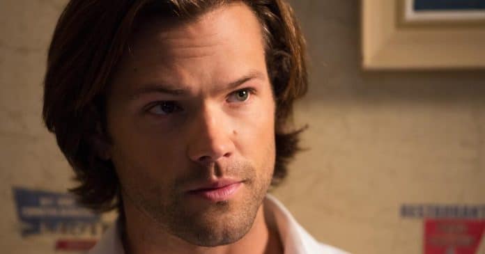 Galã de Supernatural diz ter se internado em clínica psiquiátrica em meio a problemas de saúde mental: ‘Não me envergonho’