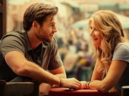 Novidade na Netflix: Liam Hemsworth protagoniza filme romântico que faz suspirar