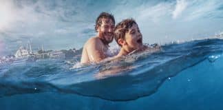 O filme da Netflix que arranca lágrimas e suspiros e te faz ter fé na humanidade