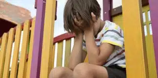 Pessoas que cresceram em um lar infeliz costumam apresentam essas sete características, segundo a psicologia