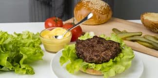 Coma bem em casa: substituições saudáveis para seus fast foods favoritos