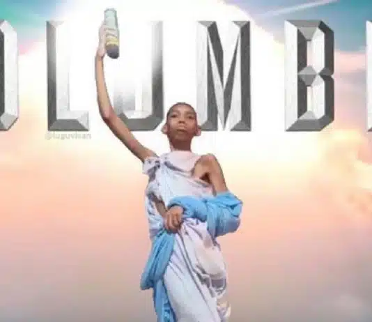 Jovem autista viraliza nas redes com hiperfoco na estátua da Columbia Pictures