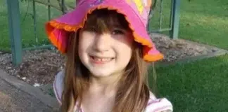 Menina de 8 anos com diabetes falece após os pais optarem por “rezar por ela” em vez de administrar insulina