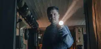 Novo filme da Netflix que não sai do TOP 10 está deixando todo mundo com uma pulga atrás da orelha