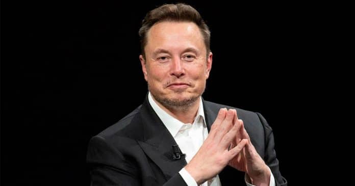 Fim da jornada de 8 horas? Elon Musk quer que todos trabalhem sem folga