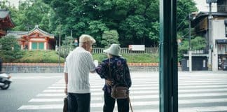 Dado chocante: A cada 8 dias um idoso é morto por alguém da família no Japão