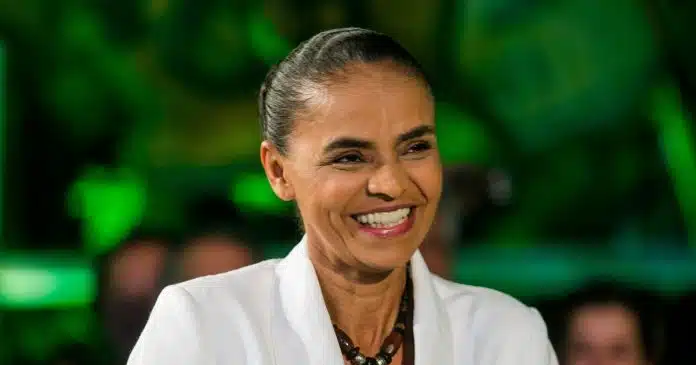 Coletiva de Marina Silva - Eleições 2014 - SP - 05/10/2014 Médico fala sobre quadro de saúde de Marina Silva e faz alerta: “Pode haver lesões”