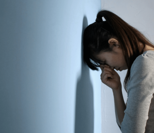 7 indícios de que você não está em paz consigo mesmo, segundo a psicologia