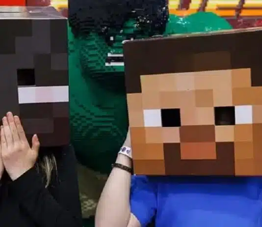 Minecraft é o jogo de computador mais vendido do mundo e atrai pessoas de diversas idades — Foto: Getty Images via BBC