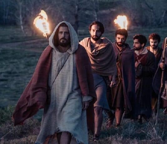 Série que virou febre mundial e foi traduzida para 50 idiomas está na Netflix