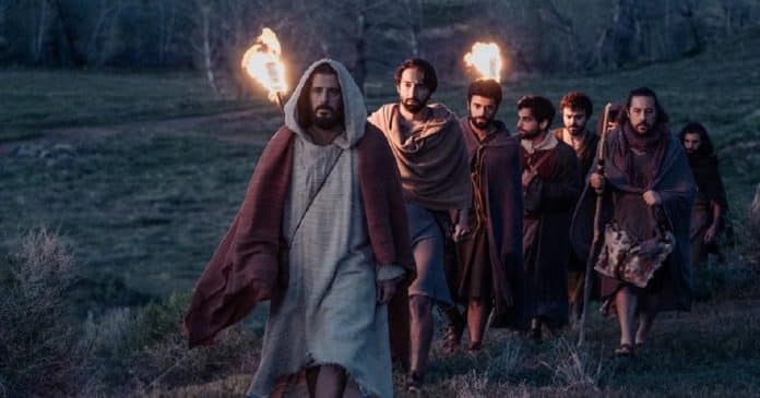 Série que virou febre mundial e foi traduzida para 50 idiomas está na Netflix