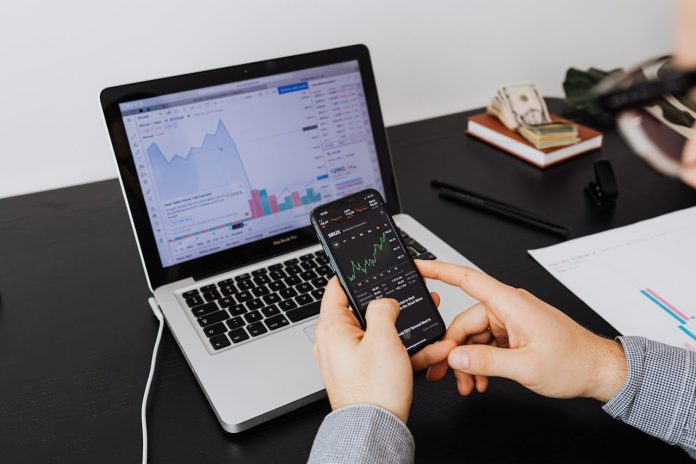 Como começar a investir em ações: um guia prático para iniciantes