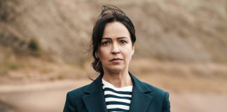 Série sobre violência doméstica e manipulação domina o Top 1 da Netflix com suspense psicológico