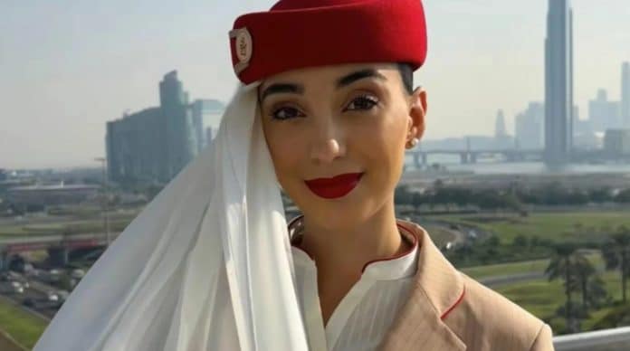 Você sabe o que ela ganha? Comissária de Dubai abre salário e benefícios inacreditáveis de companhia aérea