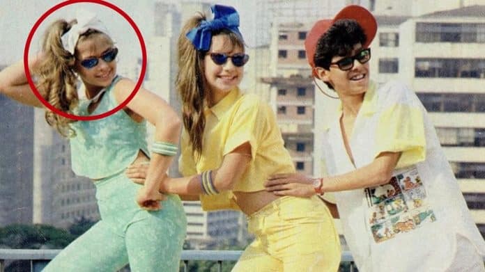 Adivinha quem é? Ela começou cantando aos 11 anos e hoje comanda um dos programas mais famosos da TV