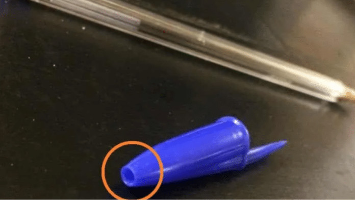 Quase ninguém sabe para que serve o furinho na tampa da caneta?
