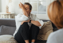 A Fadiga de Ser Forte: o novo burnout emocional dos adultos que nunca podem cair