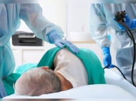 Novo teste de ‘coco’ promete aposentar a colonoscopia e acerta 90% dos casos de câncer — médicos estão surpresos