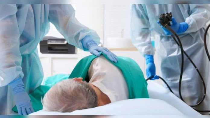 Novo teste de ‘coco’ promete aposentar a colonoscopia e acerta 90% dos casos de câncer — médicos estão surpresos