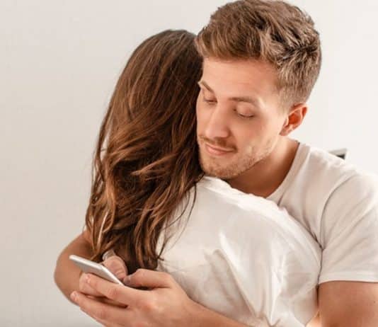 comportamentos reveladores que quem já foi infiel