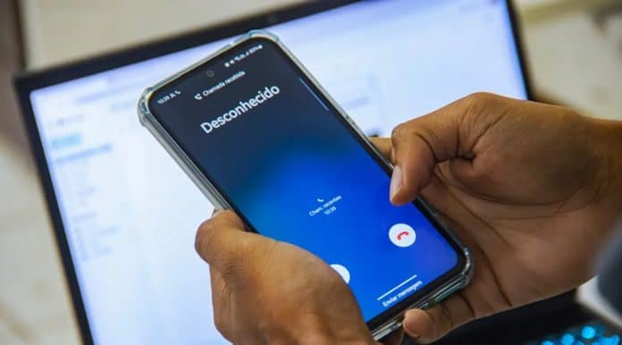Ignorar ligações de spam pode sair caro Atendeu e desligou uma ligação de spam? Seu número pode ter virado “alvo” sem você perceber