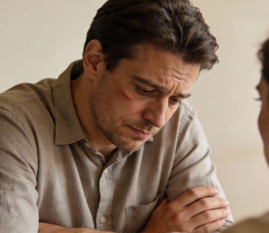 pessoas que desviam o olhar