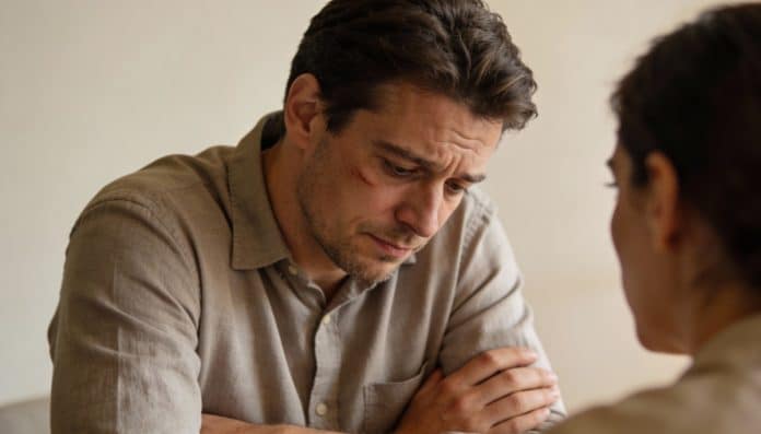 Mentira, vergonha ou defesa? O que está por trás de quem não sustenta o olhar ao falar