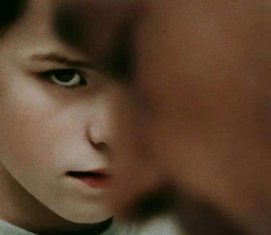 Sinais iniciais de que uma criança pode ser perigosa