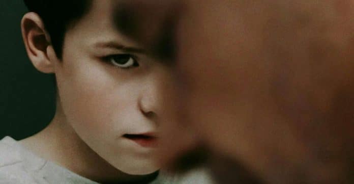 Quando a agressividade infantil deixa de ser “fase”: os sinais precoces que muitos pais ignoram