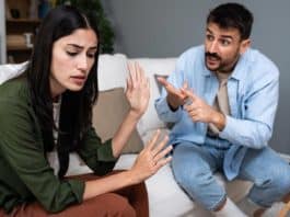 Se alguém fala essas 5 frases perto de você, pode estar te manipulando — e você nem percebeu ainda frases de alguém ao seu redor você está sendo manipulado psicologia