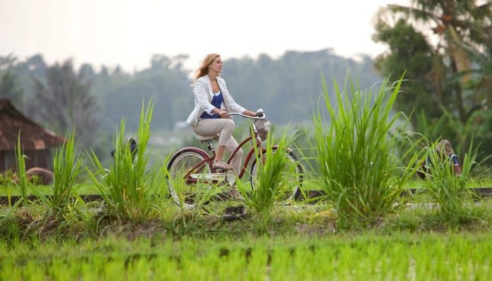 Filmaço na Netflix com Julia Roberts mostra que o amor-próprio precisa vir antes de qualquer relacionamento