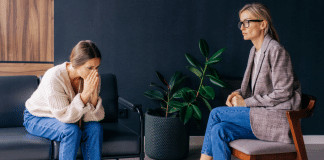 O acúmulo invisível: como microtraumas cotidianos podem comprometer sua saúde emocional