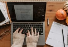 Psicoterapia online por mensagens: como funciona o atendimento psicológico assíncrono?